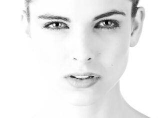 Czego potrzebuje skóra po 50?