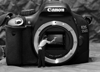 Jak zmyć lakier winylowy?